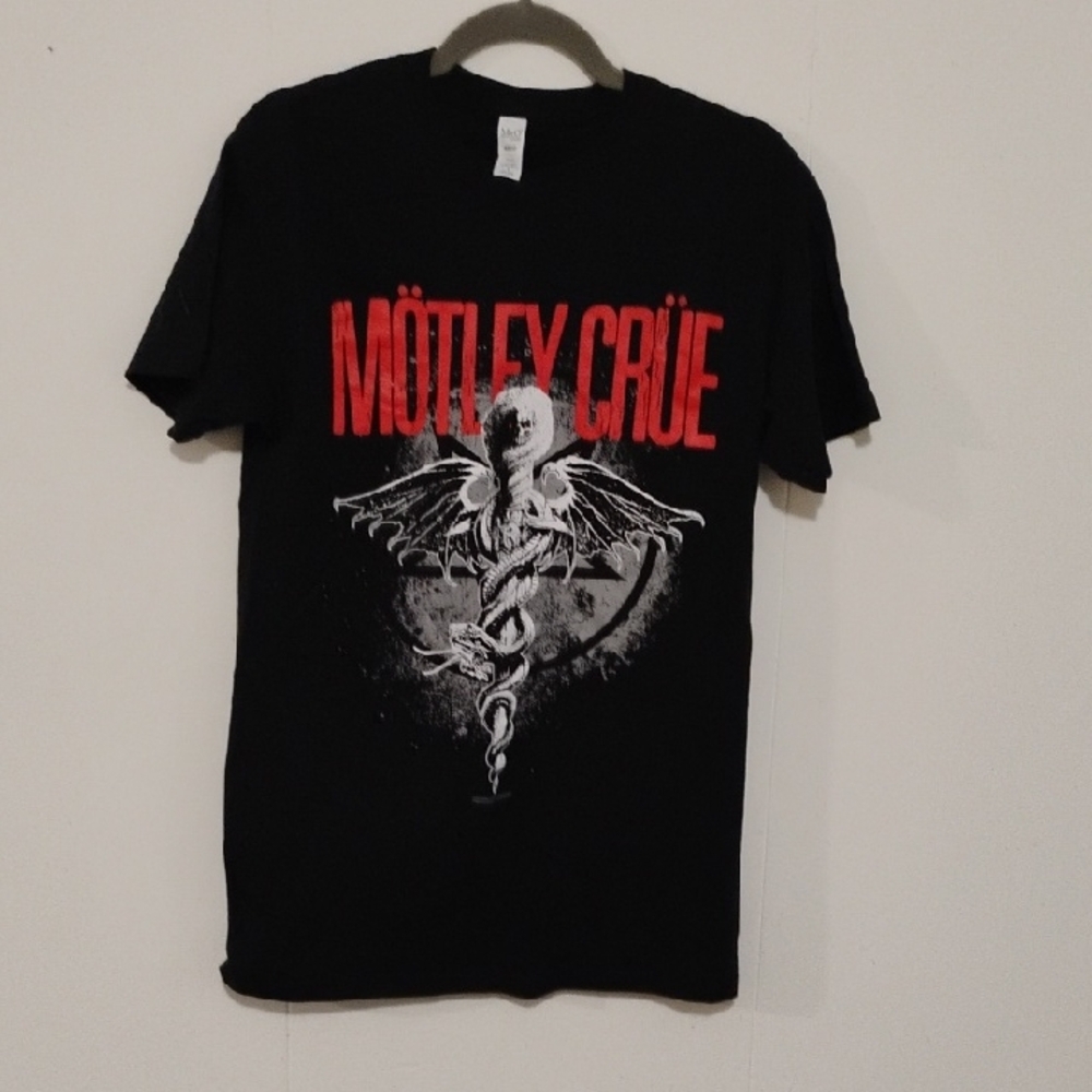 Mötley Crüe Black Graphic T-Shirt